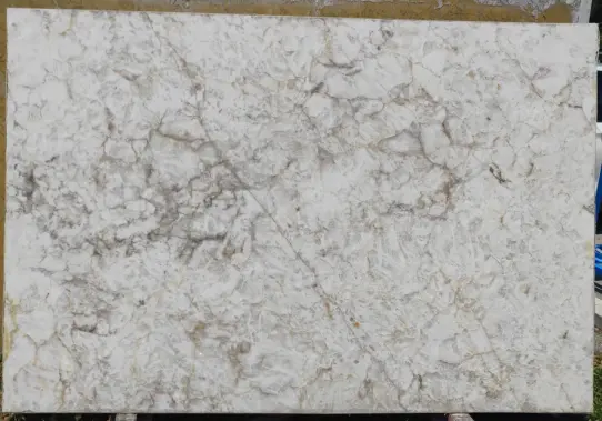 BROWN CUSTARD · Quartzite · 3 cm · — · 108" x 72 1/2"