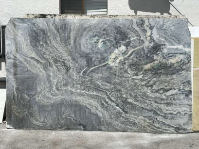 Platinus · Quartzite · 2 cm · polish · 127" x 78"