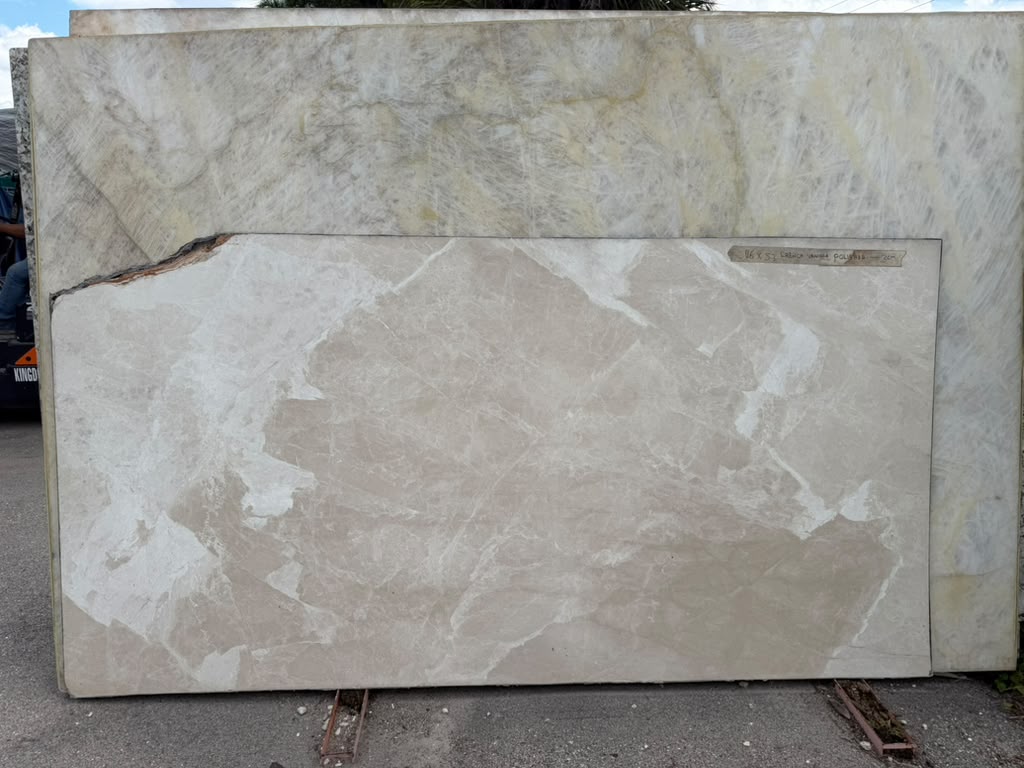 French Vanilla  · Marble · 2 cm · polish · 116" x 53"