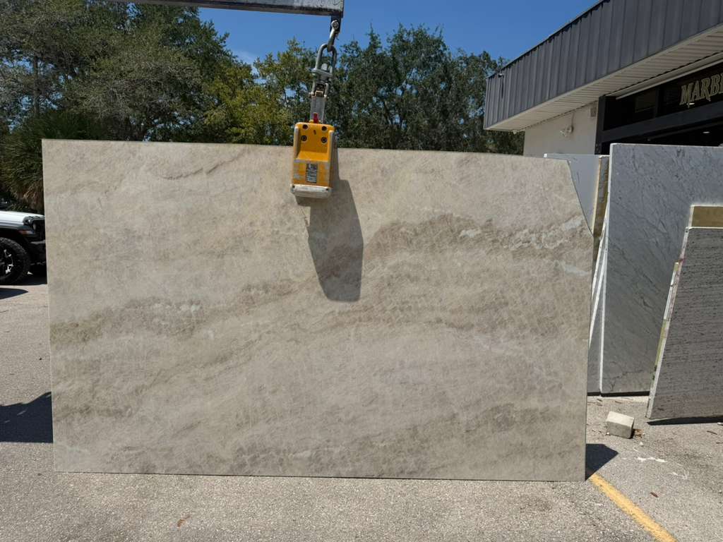 Taj mahal · Quartzite · 3 cm · polish · 113 1/2" x 69"