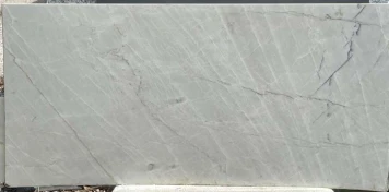 WHITE CALIFORNIA · Quartzite · 3 cm · polish · 79" x 38"