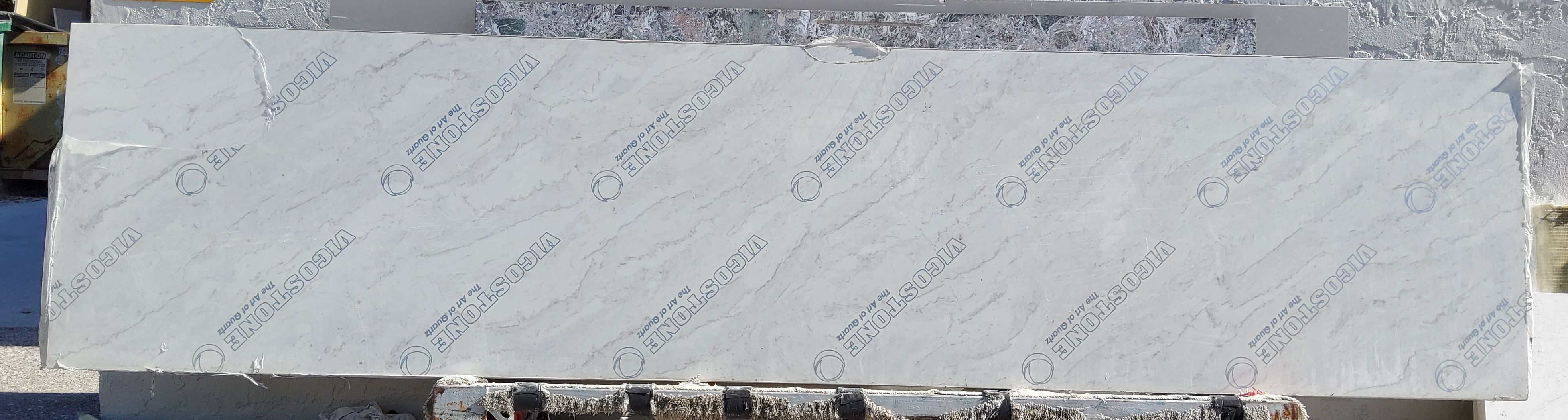 Pompeii Volaza · Quartz · — · — · 120" x 28"