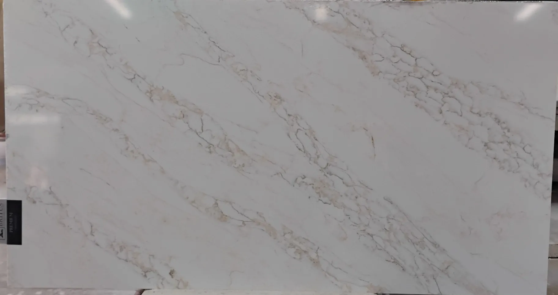 Calacatta Sandy quar · Quartz · 3 cm · polish · 94 1/2" x 50 1/2"