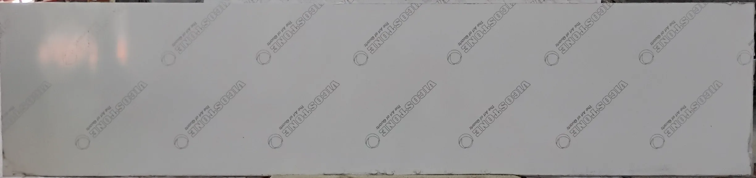 Pure white · Quartz · 2 cm · polish · 130" x 30"