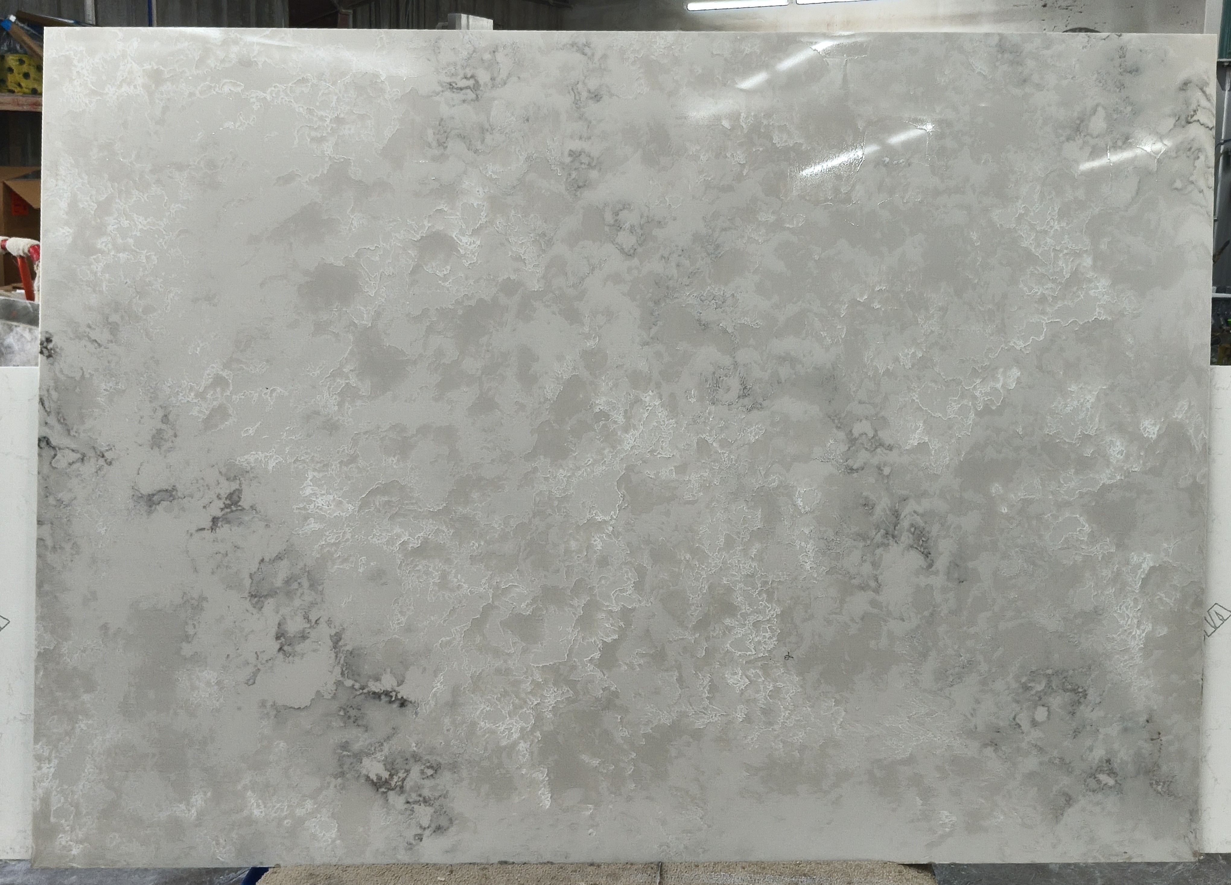 Material darien · Quartz · 3 cm · polish · 78 1/2" x 56 1/2"