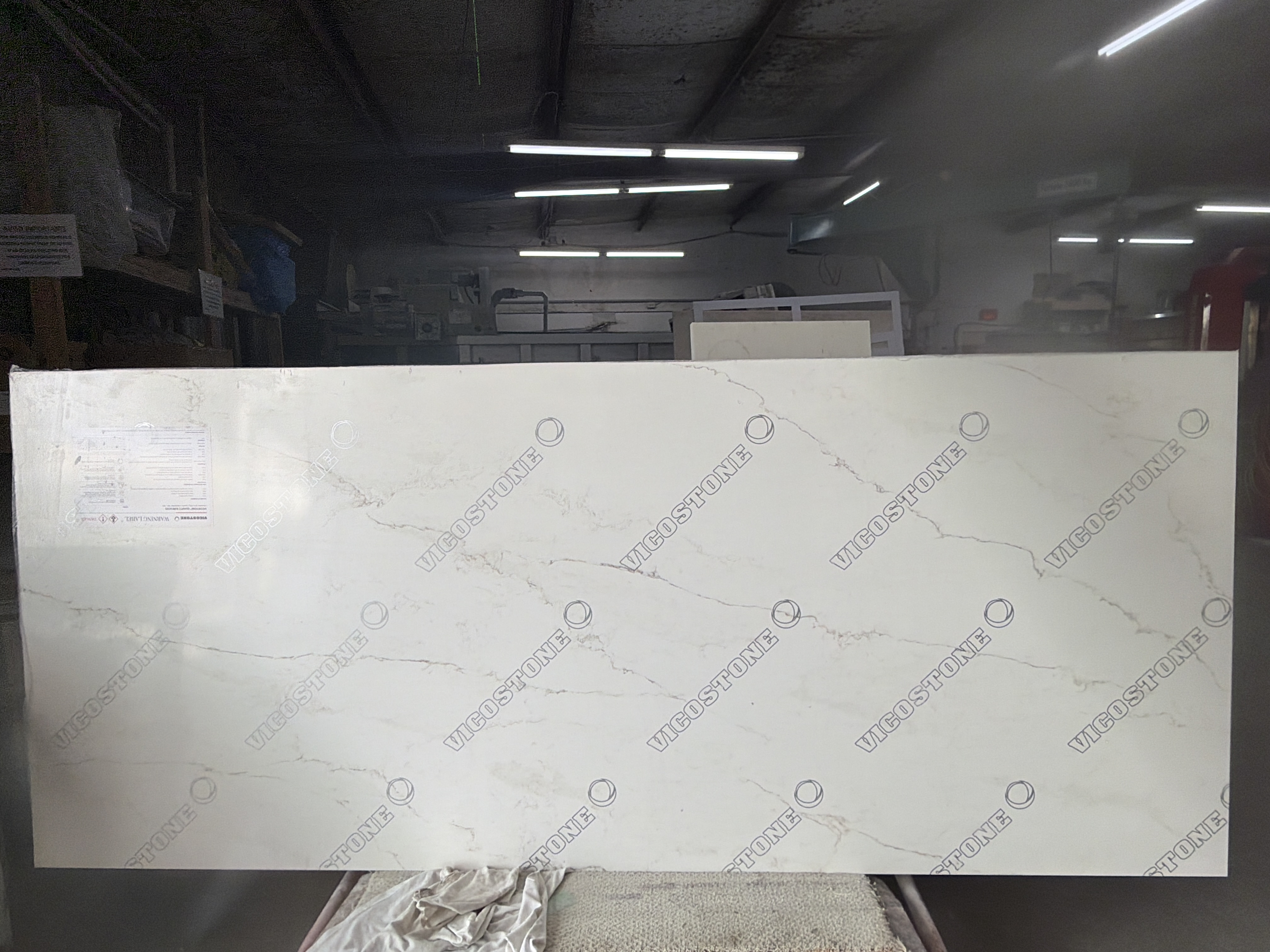 Colorado readge · Quartz · 3 cm · polish · 98 1/2" x 41 1/2"