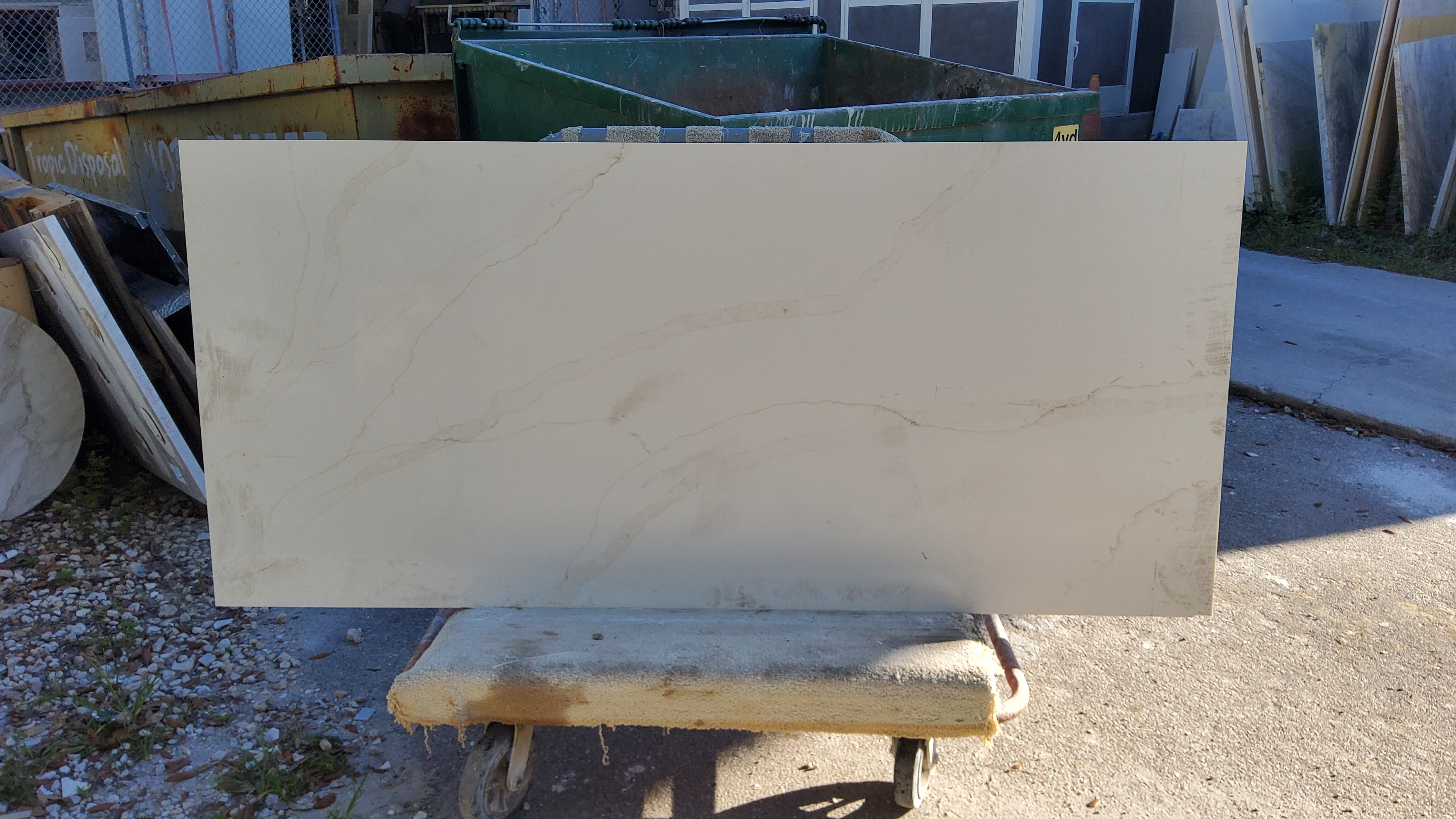 Salora Gold · Quartz · 3 cm · polish · 79" x 36"