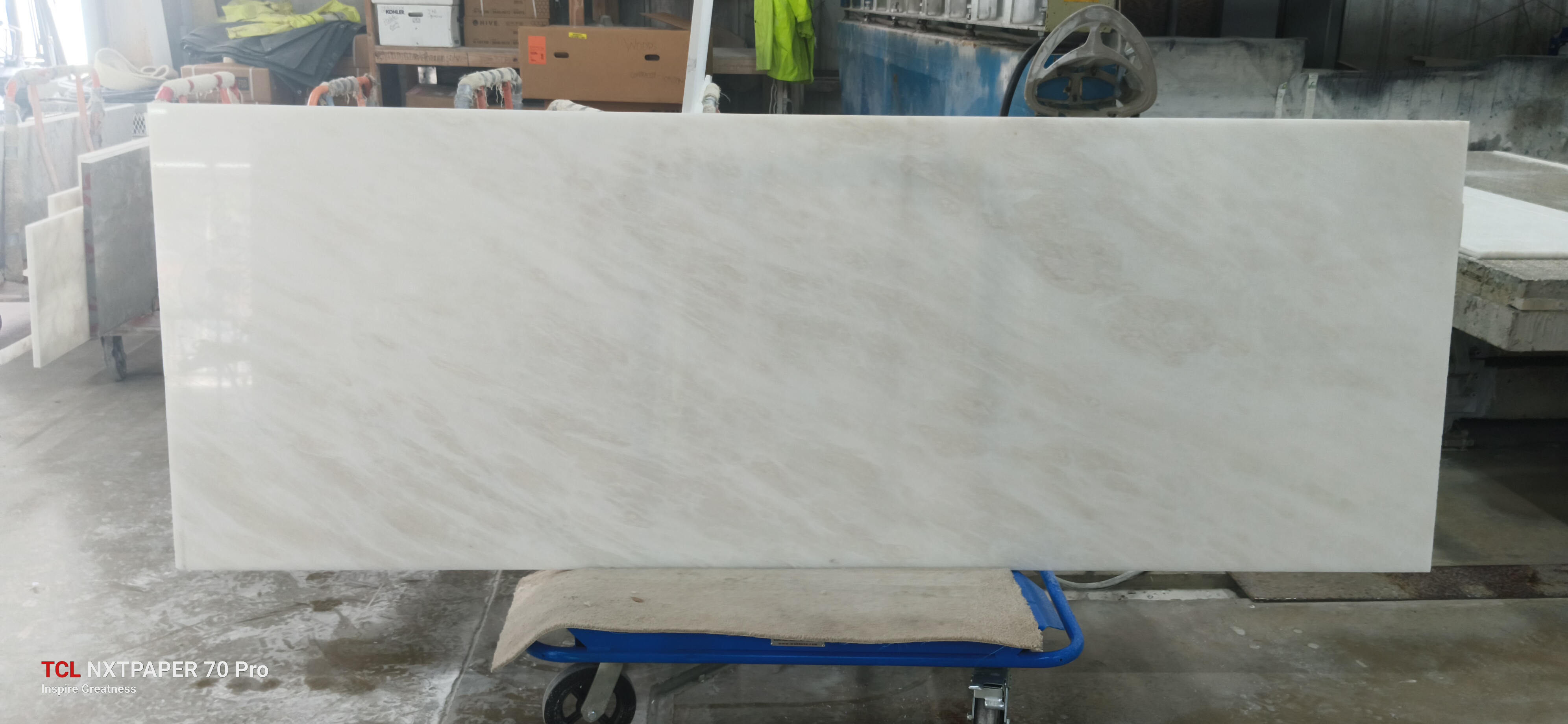 Mistery white · Marble · 3 cm · polish · 113 1/2" x 40 1/2"