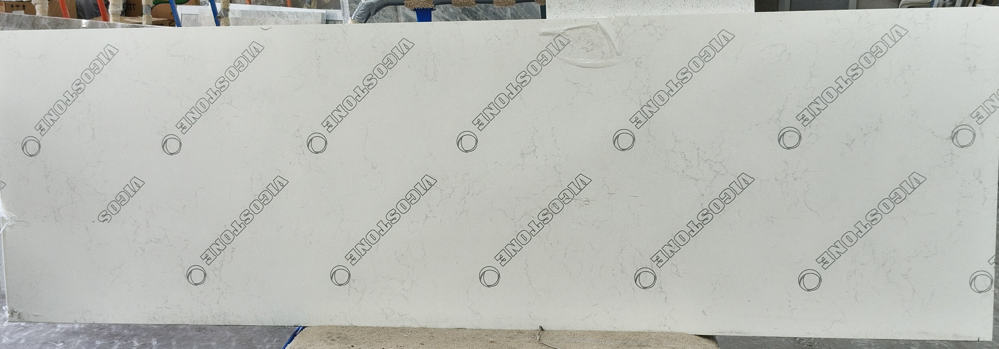 White mountain · Quartz · 3 cm · polish · 108" x 33"
