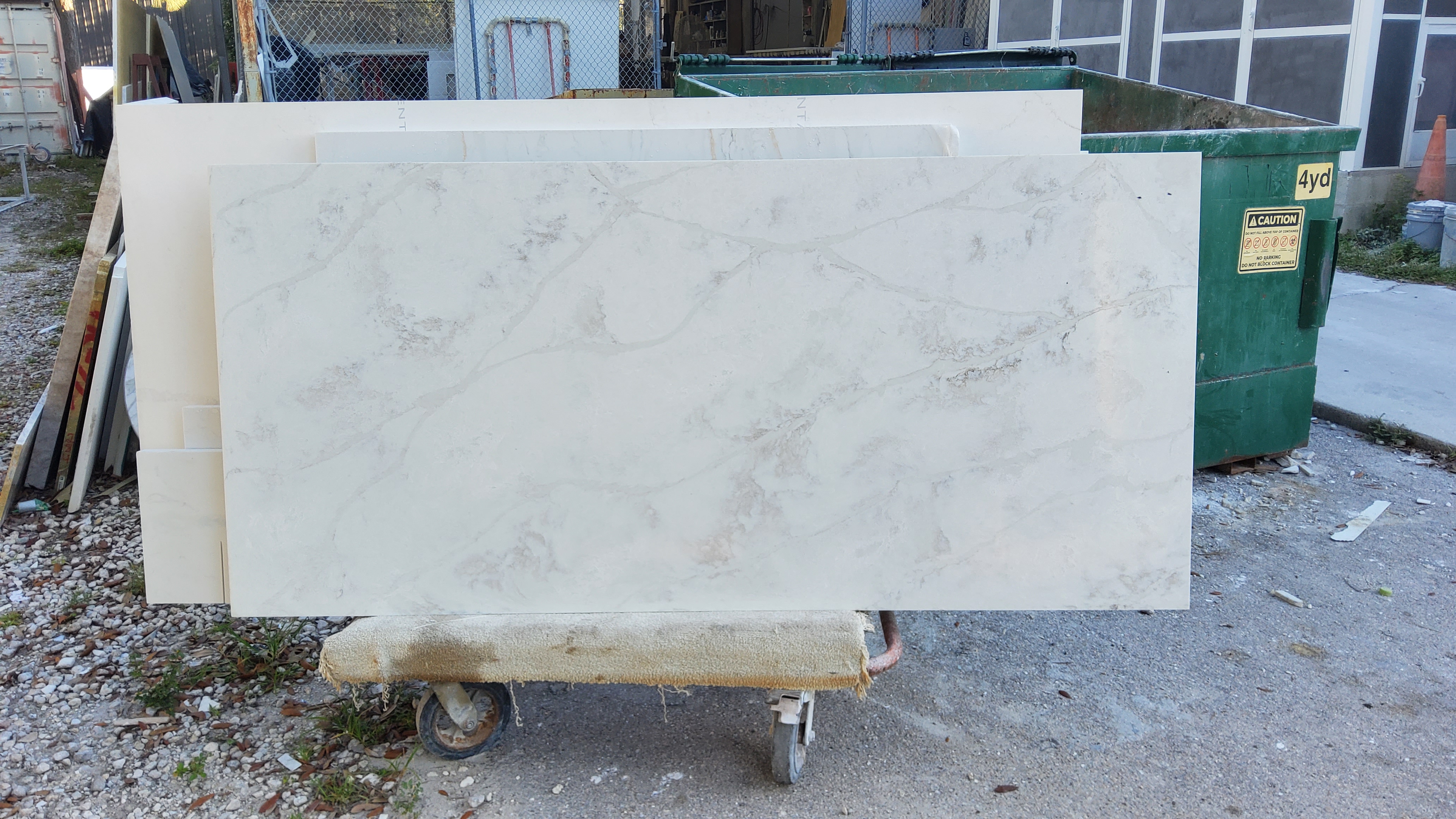Nuvolato · Quartz · 3 cm · polish · 76" x 35 1/2"